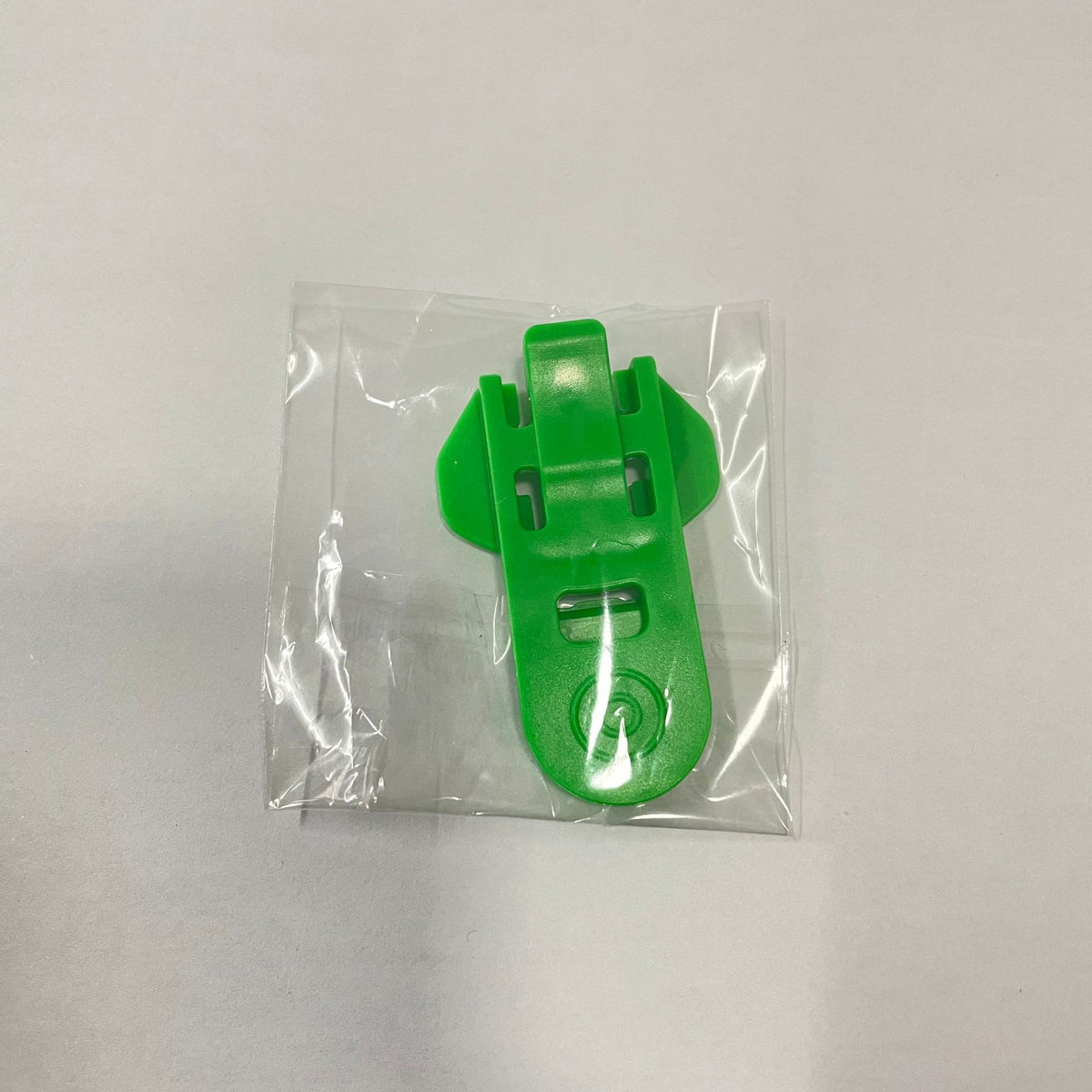 Handheld Beverage Bottle Opener Sealing Dustproof Kitchen Gadgets — view 8