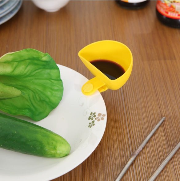 Clip-On Sauce Bowls — Mini Dipping Cups for Plates - A.L.M